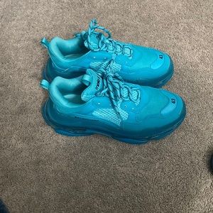 Balenciaga triple s